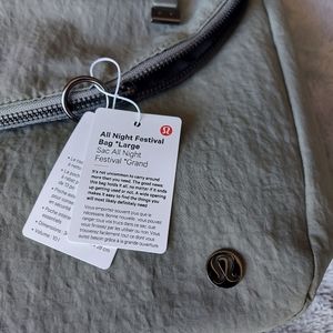 Lululemon All Night Festival Bag 10L

Grey Sage